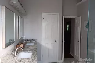 12702 Landing Green Dr, Charlotte, NC 28277 - Photo 21