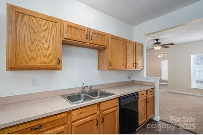 7937 Mariners Pointe Circle, Denver, NC 28037 - Photo 9