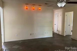 526 Hillcrest Dr, North Augusta, SC 29841 - Photo 5