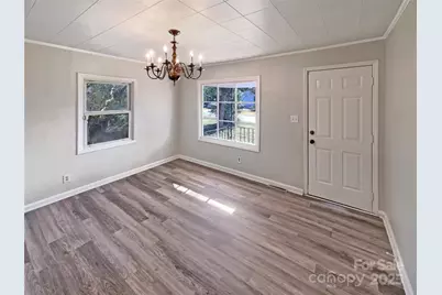 212 N Morris Street, Kings Mountain, NC 28052 - Photo 9