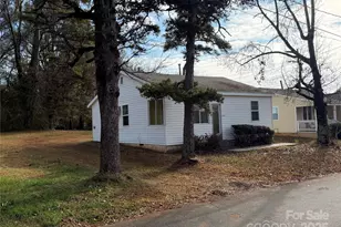 2505 Moreland St, Charlotte, NC 28208 - Photo 1