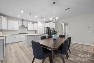 11224 Glasden Rd, Charlotte, NC 28278 - Photo 7