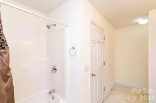 194 Ridgeview Dr, Whittier, NC 28789 - Photo 27