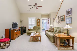 815 W Pointe Dr, Asheville, NC 28806 - Photo 5