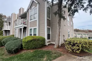 9619 Vinca Cir, Charlotte, NC 28213 - Photo 3