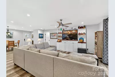 21200 Rio Oro Drive, Cornelius, NC 28031 - Photo 9