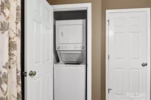 531 Courtwood Ln, Hendersonville, NC 28739 - Photo 11