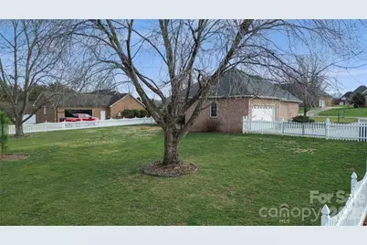 2999 Weatherfield Drive, Lincolnton, NC 28092 - Photo 3