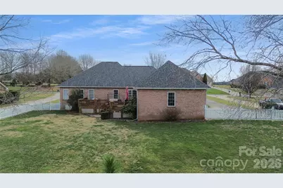 2999 Weatherfield Drive, Lincolnton, NC 28092 - Photo 21