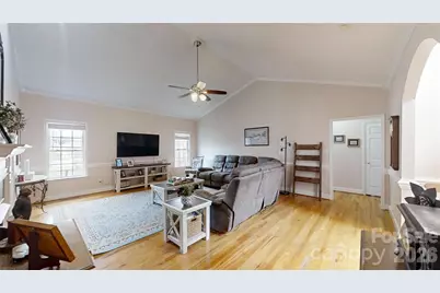 2999 Weatherfield Drive, Lincolnton, NC 28092 - Photo 5