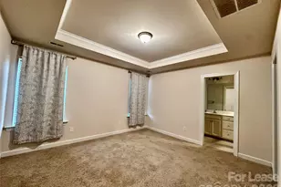 5733 Lachlan Hill Ln, Charlotte, NC 28278 - Photo 15