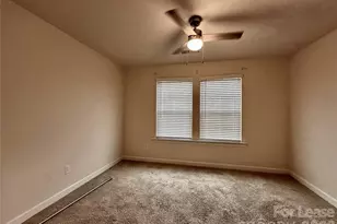 5733 Lachlan Hill Ln, Charlotte, NC 28278 - Photo 25