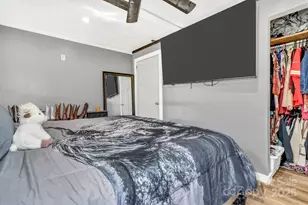 3760 Pisgah Dr, Canton, NC 28716 - Photo 21