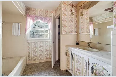 4928 Twin Drive, Charlotte, NC 28269 - Photo 19