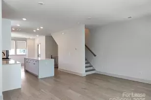 1037 Wesley Terrace Ave, Charlotte, NC 28208 - Photo 5