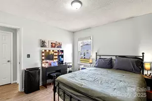 807 Willow Ln, Bessemer City, NC 28016 - Photo 9