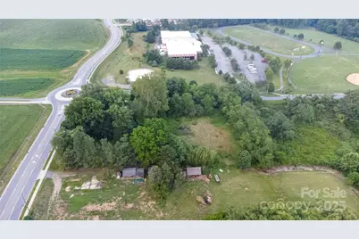 625 Vance Street, Waynesville, NC 28786 - Photo 3