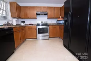 1219 Chaser Ridge Ct, Charlotte, NC 28216 - Photo 17