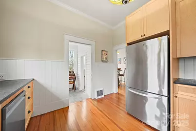 202 S Oak Street, Statesville, NC 28677 - Photo 13