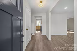 5324 Cheval Pl, Charlotte, NC 28205 - Photo 5