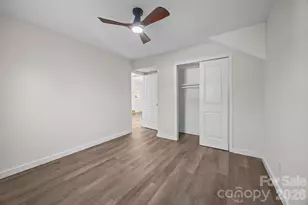 5324 Cheval Pl, Charlotte, NC 28205 - Photo 29