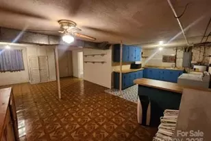 866 Oak St, Troy, NC 27371 - Photo 21