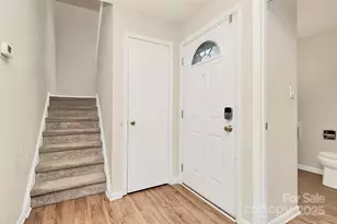 8022 Princess Ann Dr, Charlotte, NC 28212 - Photo 3