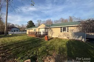 232 Cedar Creek Dr, Hendersonville, NC 28792 - Photo 23