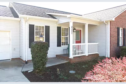 711 Braemore Court NW, Conover, NC 28613 - Photo 3