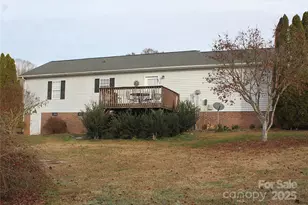 711 Braemore Ct NW, Conover, NC 28613 - Photo 7