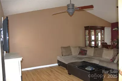 711 Braemore Court NW, Conover, NC 28613 - Photo 13