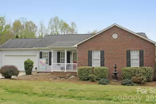 711 Braemore Ct NW, Conover, NC 28613 - Photo 1