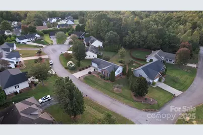 711 Braemore Court NW, Conover, NC 28613 - Photo 23