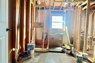 1182 Village Cir, Hickory, NC 28602 - Photo 21