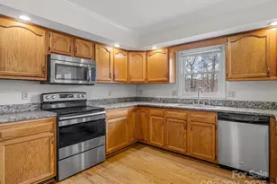 1020 Blanton St, Columbus, NC 28722 - Photo 9