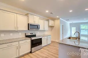 113 Sugg Trl, Weaverville, NC 28787 - Photo 5