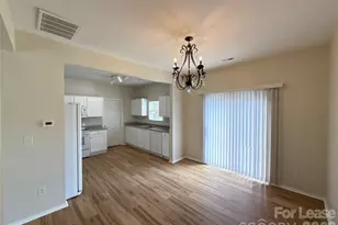 9402 Darwick St, Charlotte, NC 28216 - Photo 5