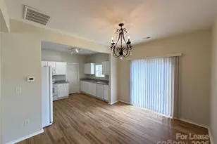 9402 Darwick St, Charlotte, NC 28216 - Photo 5