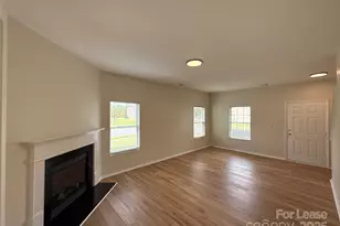 9402 Darwick St, Charlotte, NC 28216 - Photo 3