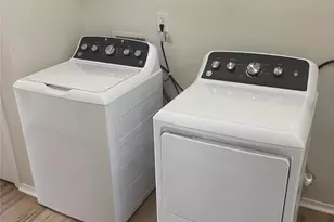 9402 Darwick St, Charlotte, NC 28216 - Photo 9