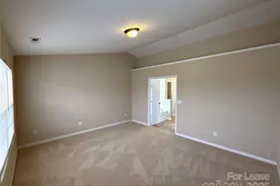 13802 Plowdon Ct, Charlotte, NC 28215 - Photo 11