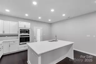 11228 Island View Ln, Lancaster, SC 29720 - Photo 17