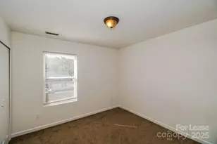 734 Aberdeen Glen Pl, Charlotte, NC 28214 - Photo 15