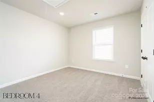 7504 Gwynne Hill Rd, Charlotte, NC 28215 - Photo 13