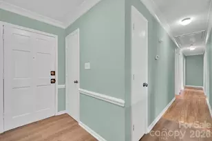 1440 Jodhpur Ct, Charlotte, NC 28212 - Photo 17