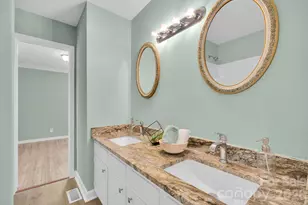 1440 Jodhpur Ct, Charlotte, NC 28212 - Photo 9