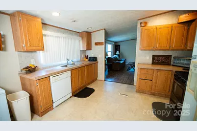 4150 Bristol Place, Collettsville, NC 28611 - Photo 9