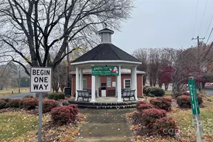 144 Maple St, Badin, NC 28009 - Photo 23