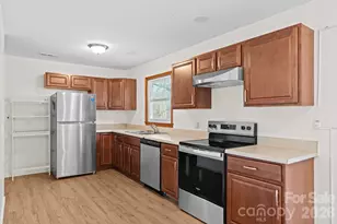 2338 Greater Druid Hills Blvd, Hendersonville, NC 28791 - Photo 7