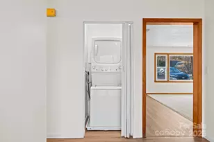 2338 Greater Druid Hills Blvd, Hendersonville, NC 28791 - Photo 15